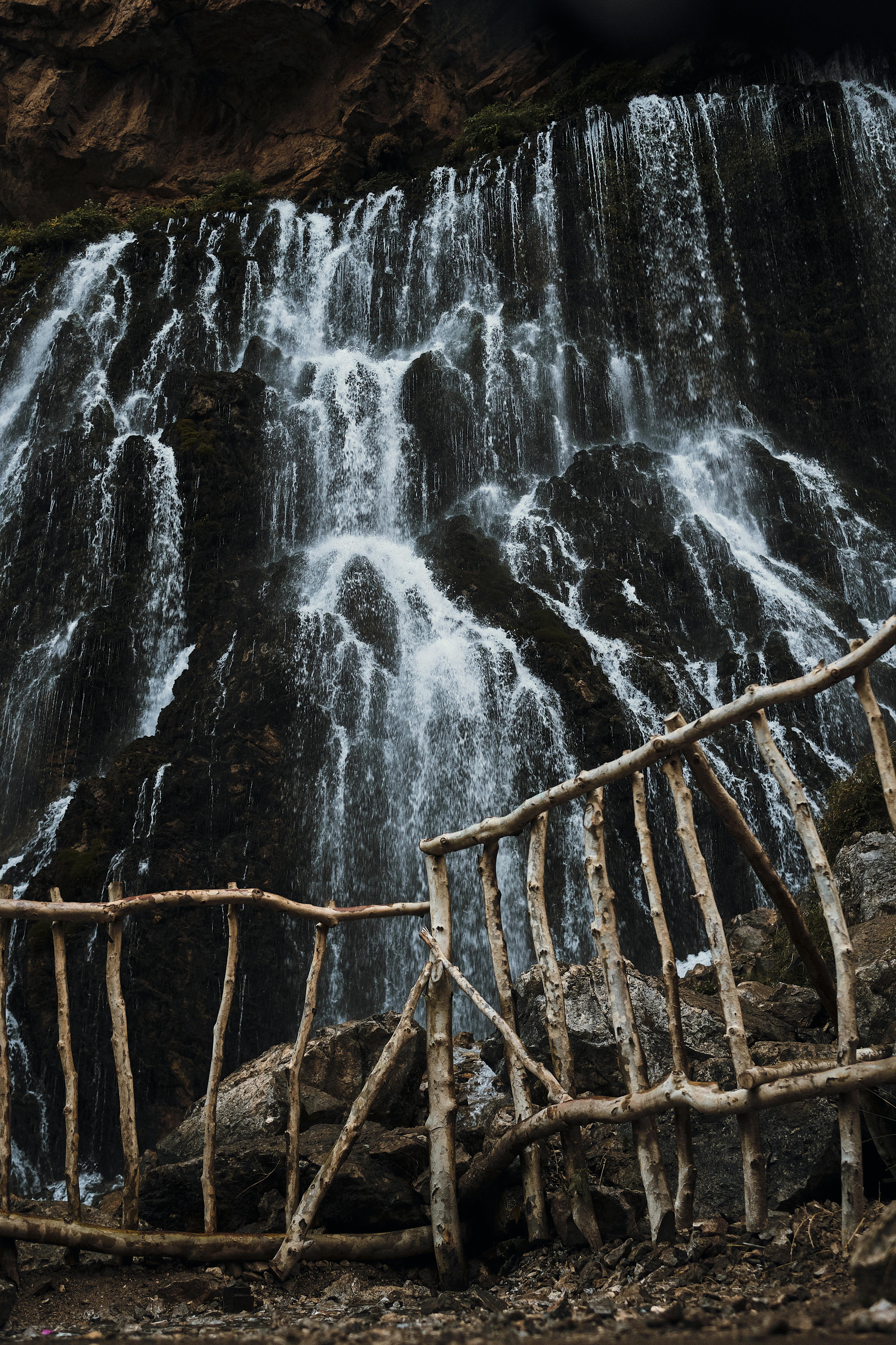 Who has 1 billion streams on Spotify?