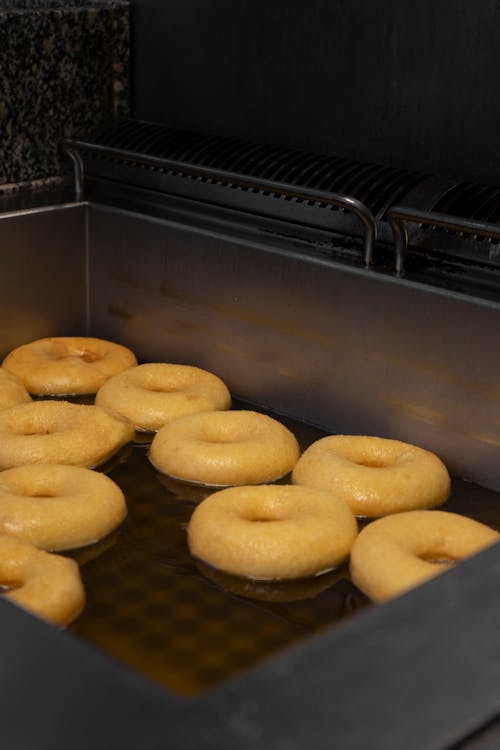 Gratis arkivbilde med bakverk, donuts, doughnuts
