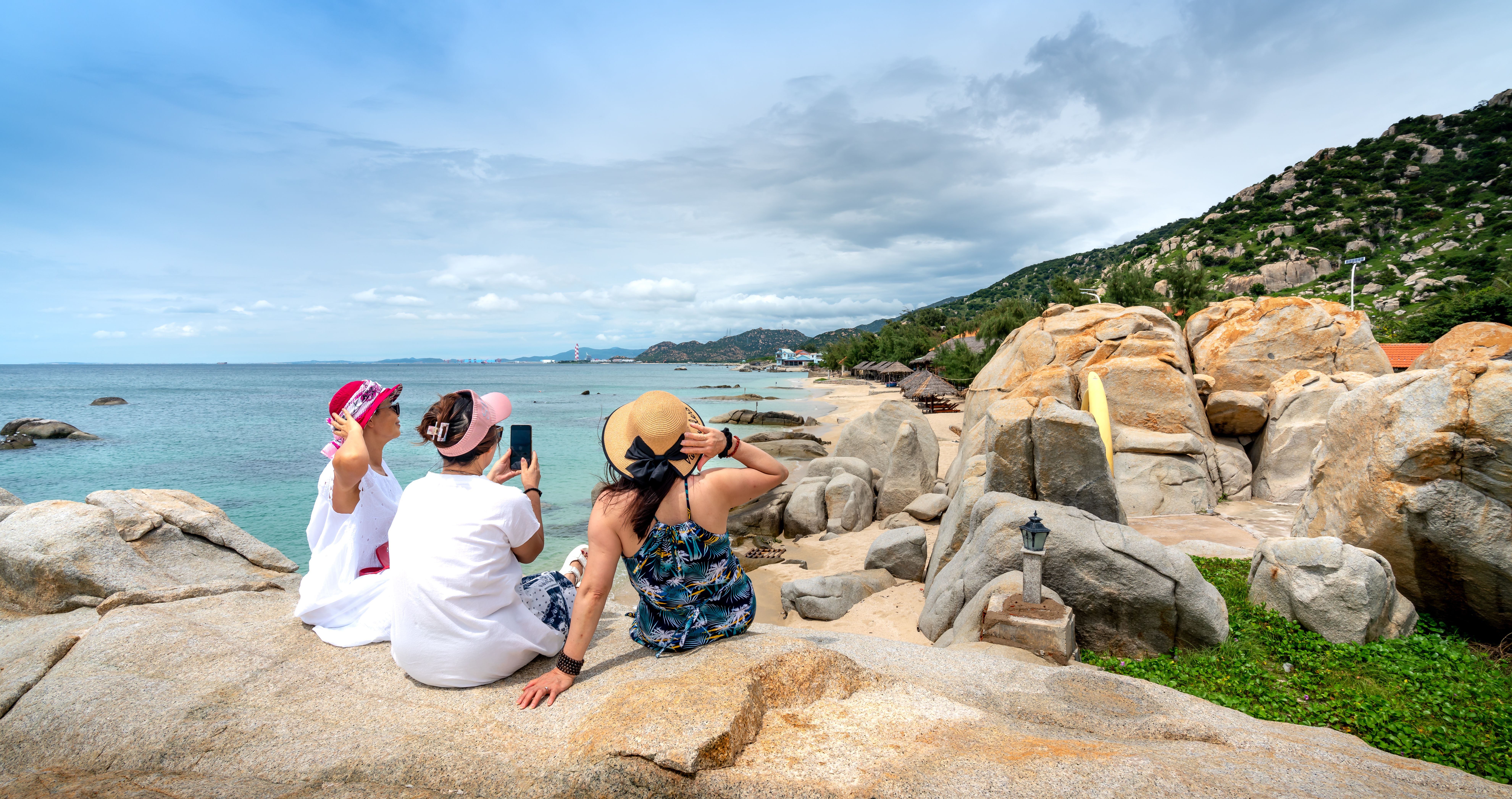 Foreign tourists and staycations lift South Korea hotel profits to records - CHOSUNBIZ — Photo by Quang Nguyen Vinh on Pexels