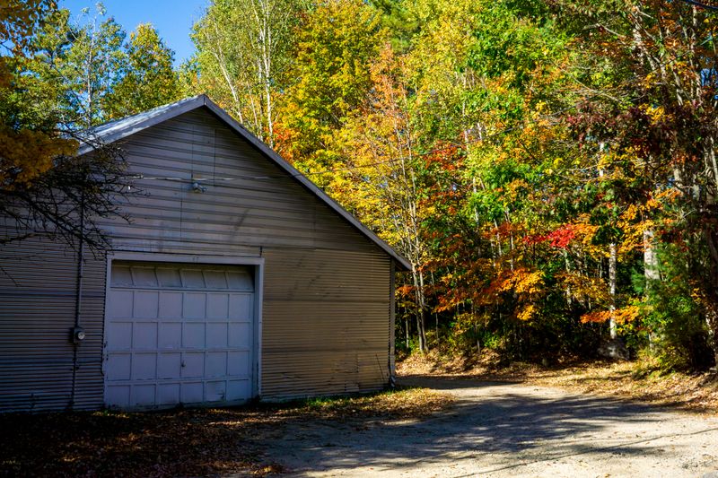 Barns construction project