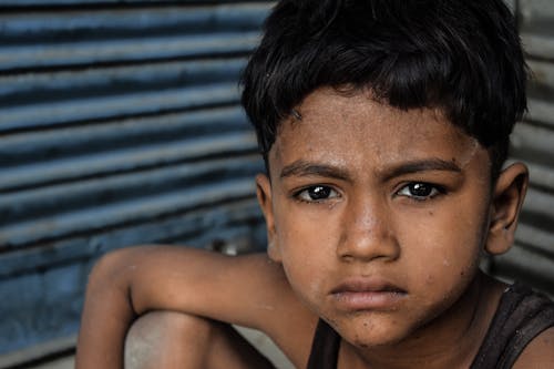 Foto profissional grátis de cara, criança, garoto