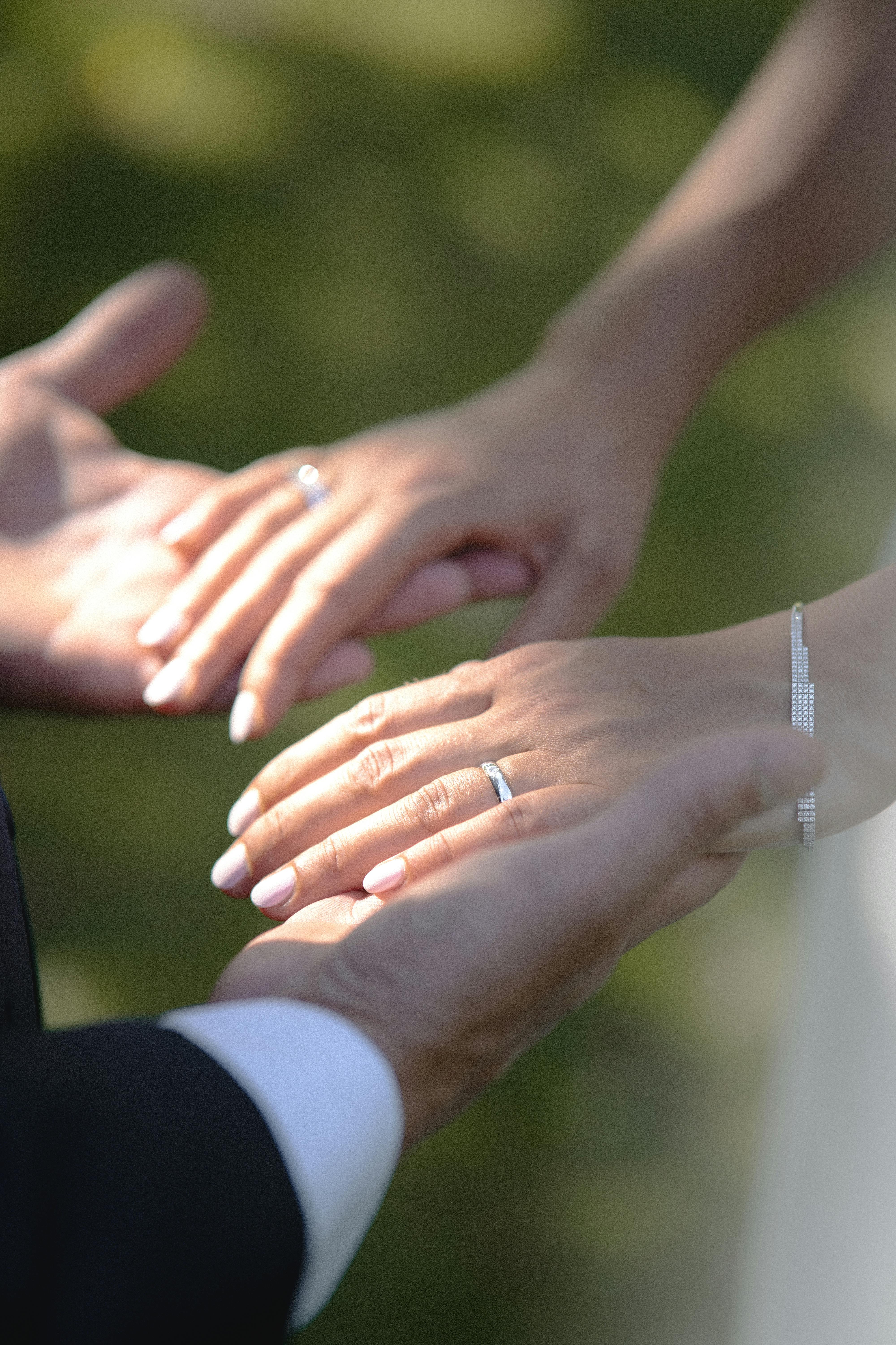 How do you keep a man and make him marry you?