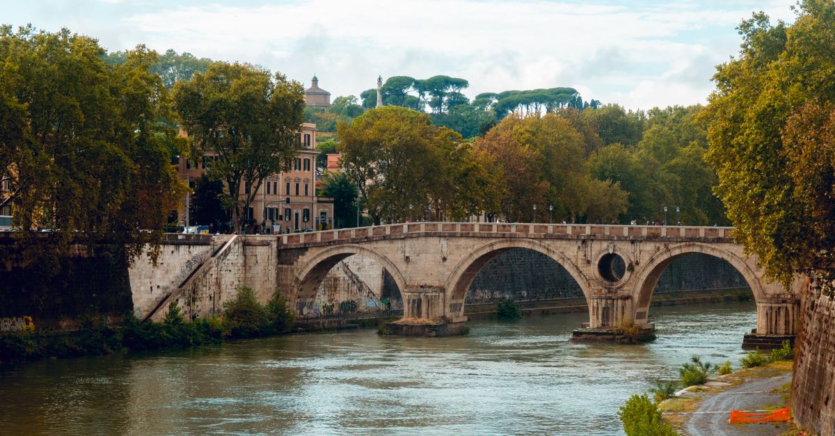 Rio De Roma Foto de stock gratuita sobre al aire libre, arboles, arquitectura ...
