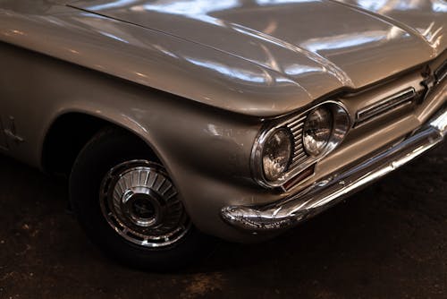 Bezpłatne Darmowe zdjęcie z galerii z brązowy samochód, chevrolet, corvair monza Zdjęcie z galerii