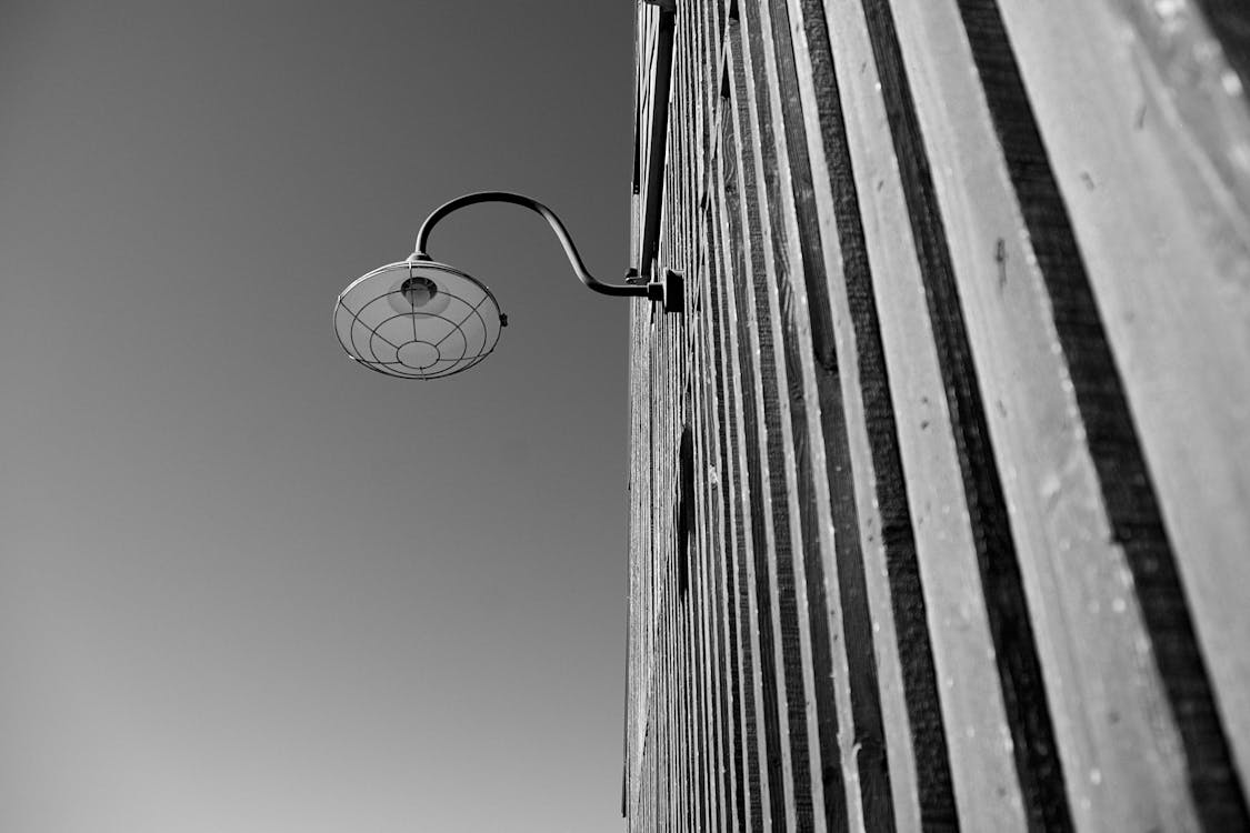 Kostenloses Stock Foto zu himmel, holz, leuchte