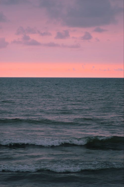 A Twilight at the Beach · Free Stock Photo