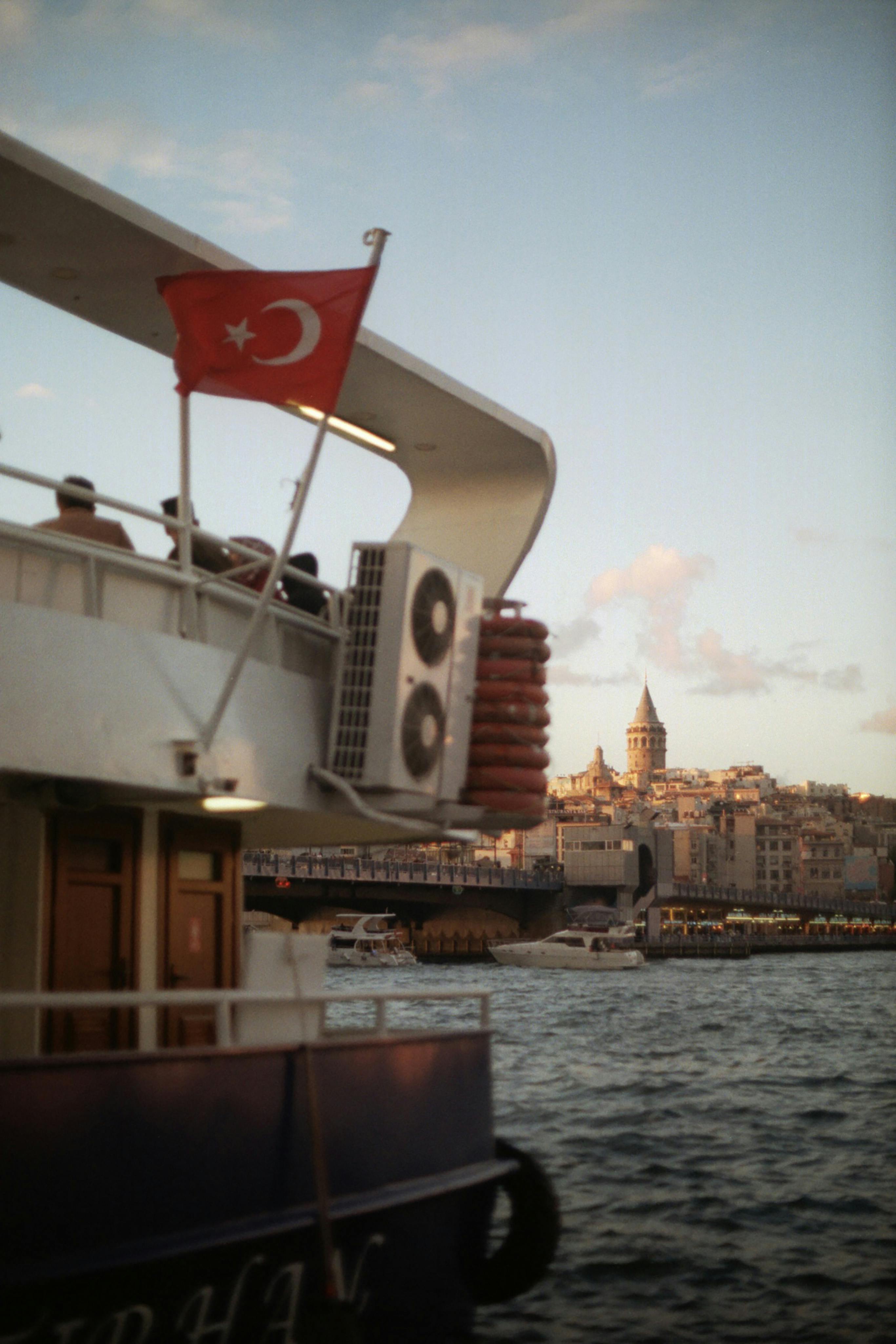 Gratuit Ferry Avec Le Drapeau De La Turquie Photos