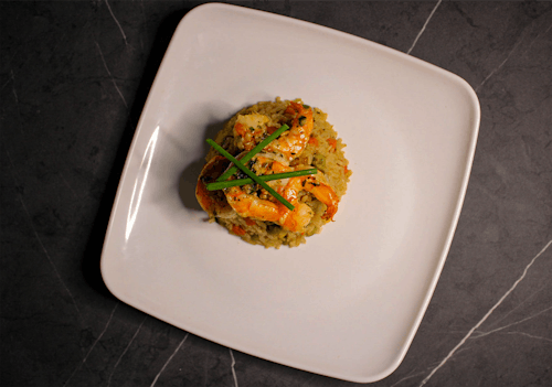 arroz integral con verduras y langostinos