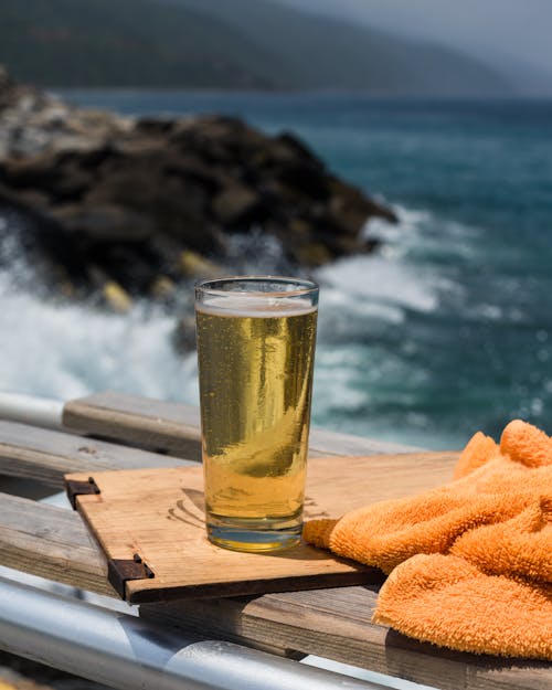 Foto d'estoc gratuïta de a l'aire lliure, aigua, alcohol