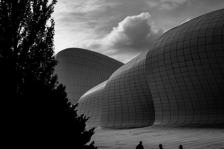 Grayscale Photo Of Heydar Aliyev Centre In Baku, Azerbaijan