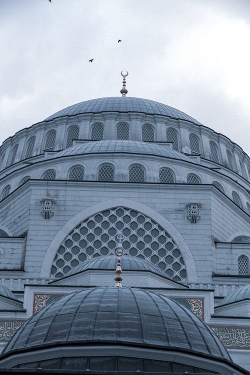 Free Close-up of Camlica Mosque's intricate dome in Istanbul, Turkey. Stock Photo