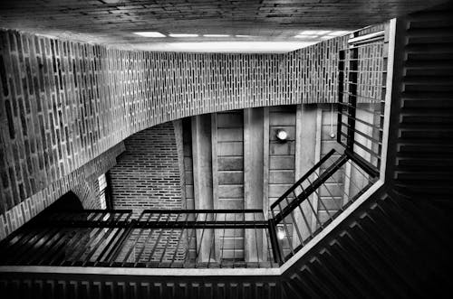 Solucan'ın Merdivenlerden Görünüşü
