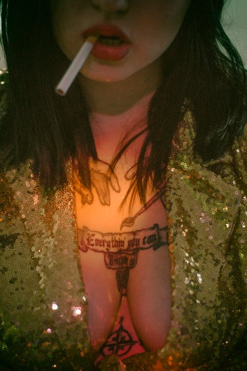 Základová fotografie zdarma na téma cigareta, dospělý, hezký