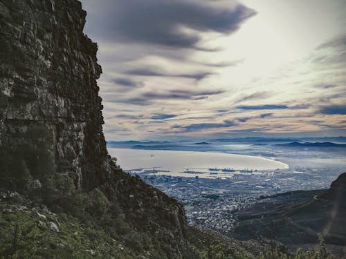 Gratis lagerfoto af åben himmel, bjerge, bordplade