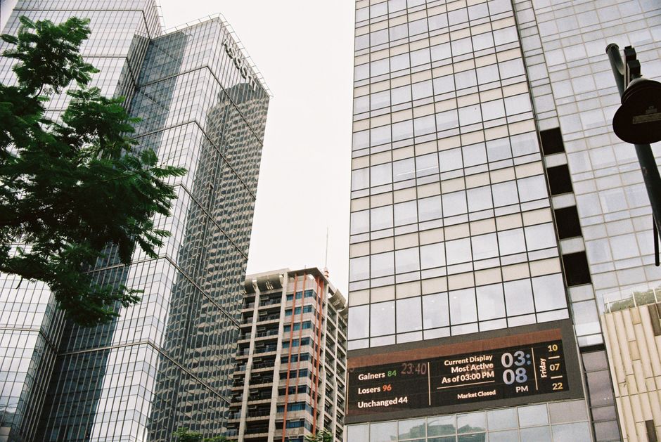 Indian stock markets face weekly losses as Nifty 50 nears key support