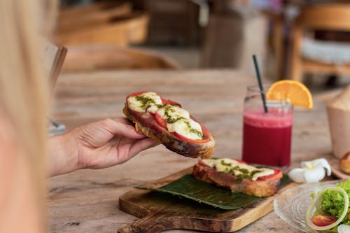 abur cubur, aperitif, bruschetta içeren Ücretsiz stok fotoğraf