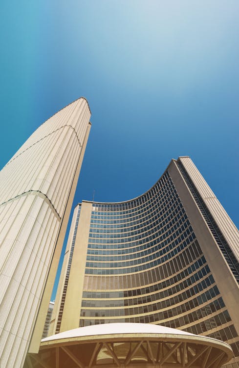 Ücretsiz Yüksek Binanın Alttan Görünüşü Stok Fotoğraflar