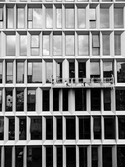 Darmowe zdjęcie z galerii z architektura, budynek od zewnątrz, czarny i biały