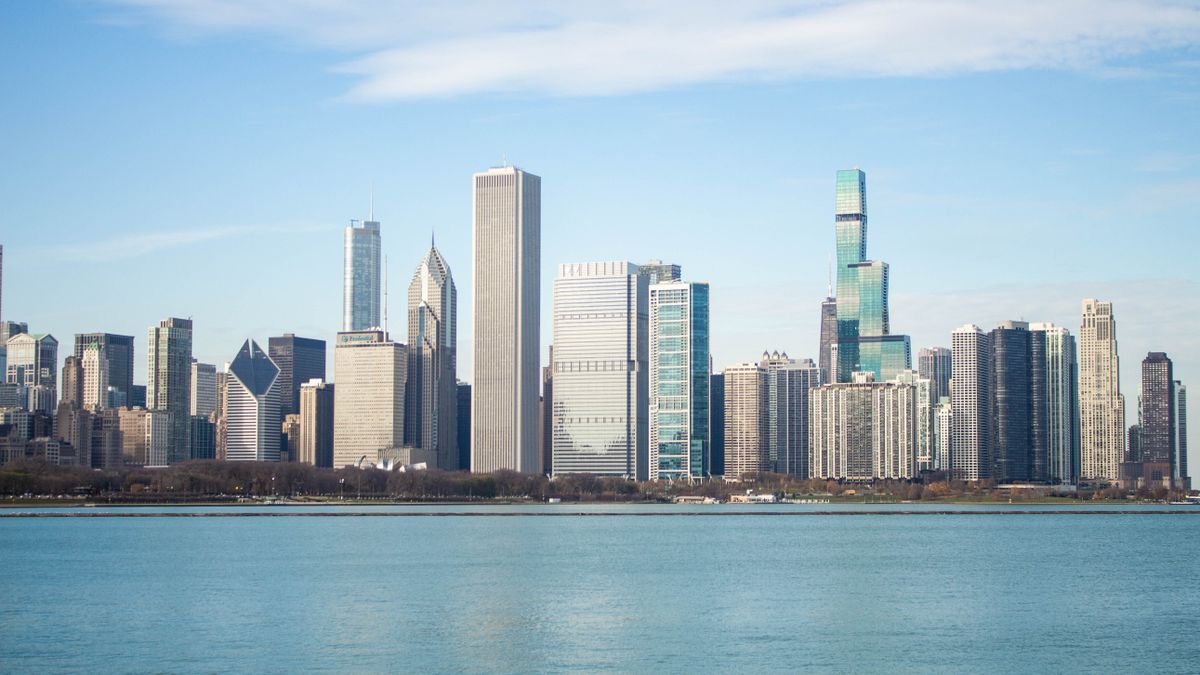 Top Chicago, IL Birthday Freebies With No Purchase Necessary: Safe Entry Guide