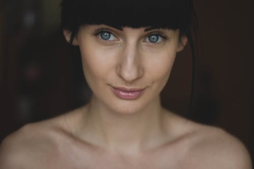 Безкоштовне стокове фото на тему «блакитні очі, жінка, краса»