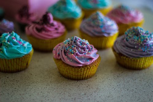 De franc Foto d'estoc gratuïta de colorit, cupcakes, fideus de colors Foto d'estoc
