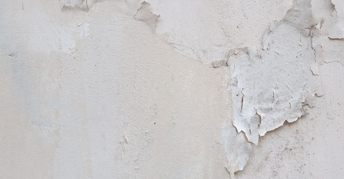 Humedad en las Paredes del Primer Piso: Causas y Solución