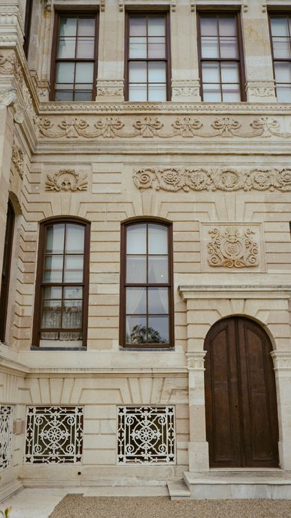 Facade of Beige Concrete Building · Free Stock Photo
