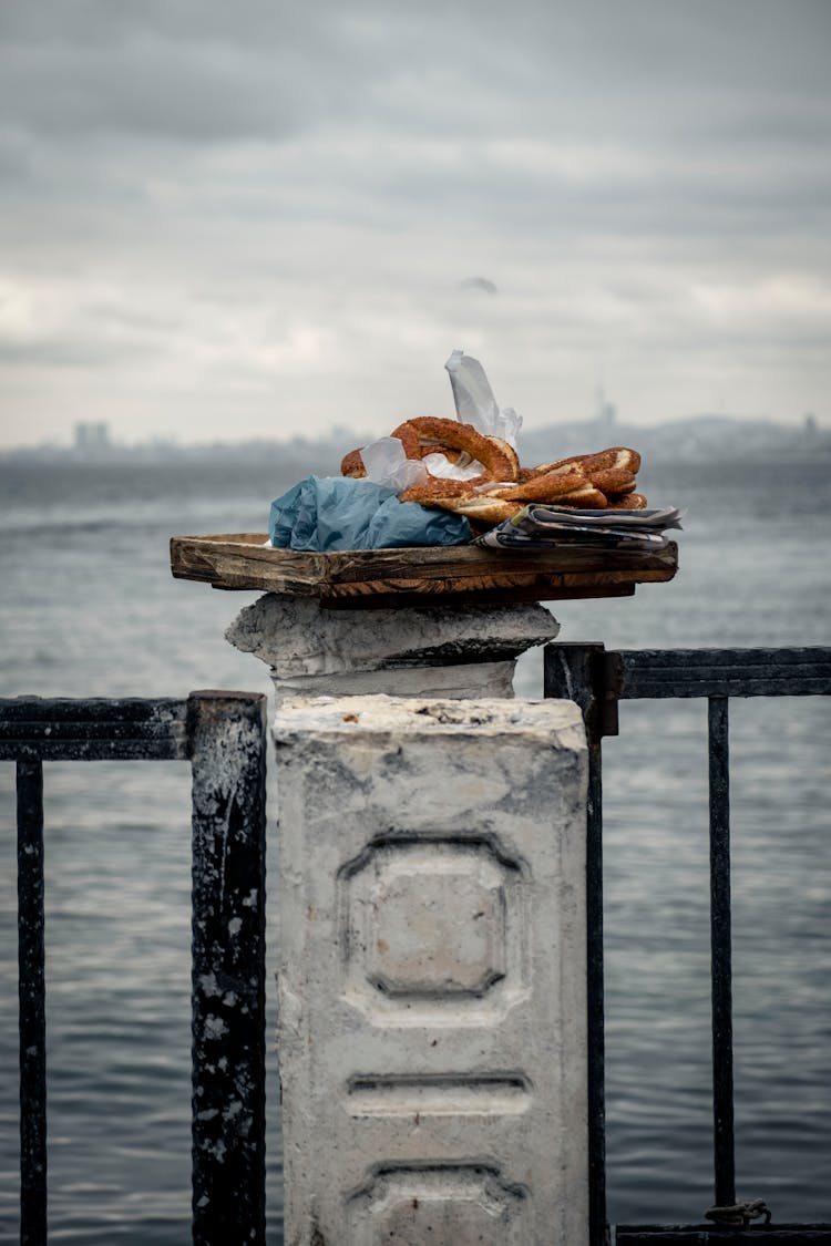 Bread On Tray In Harbor