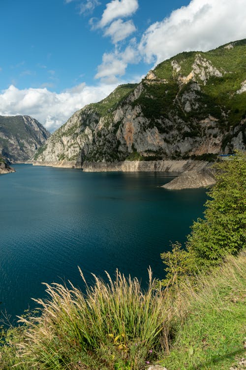 Gratis lagerfoto af bjerge, dal, fredsommelig