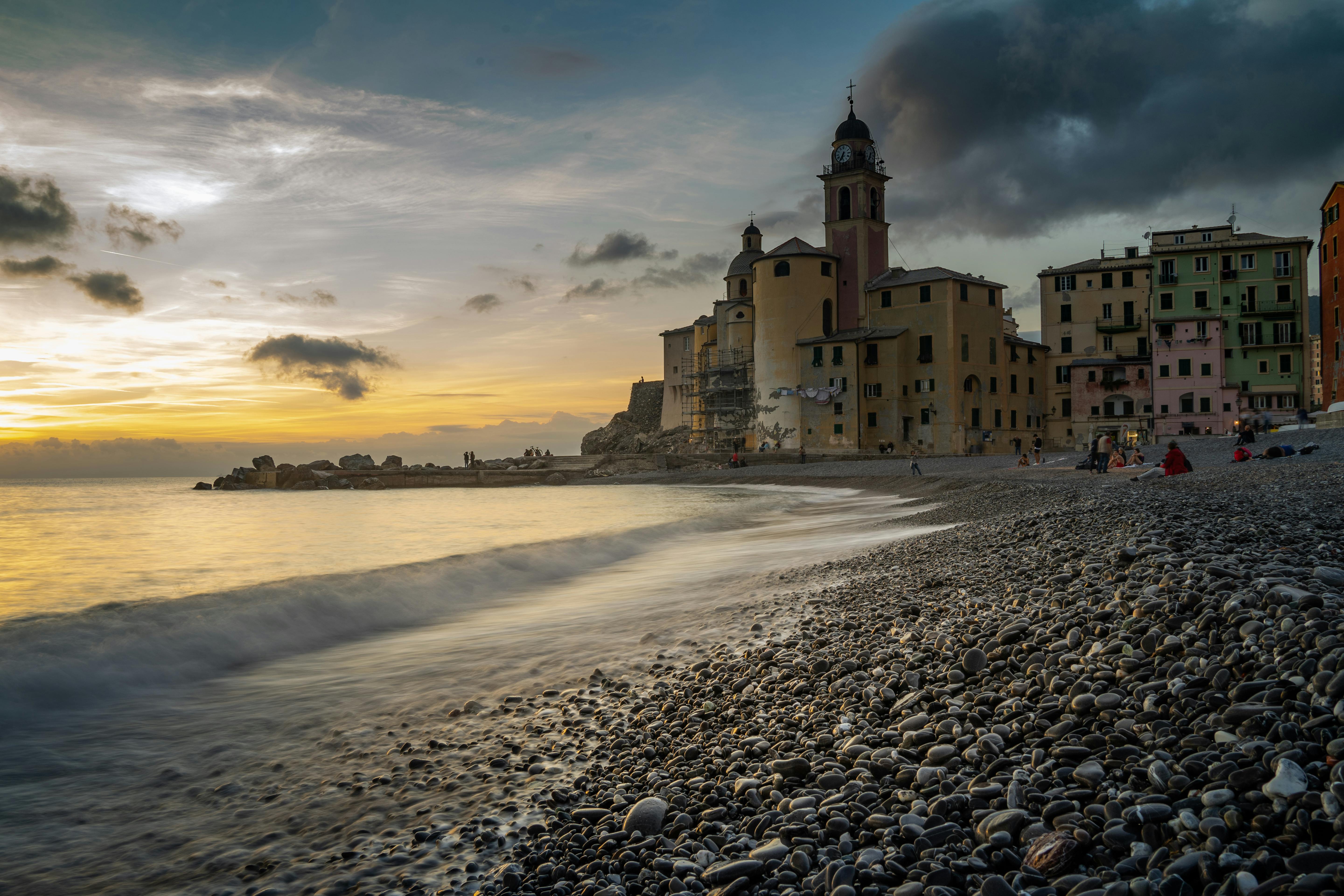 Why does rebar make concrete stronger?