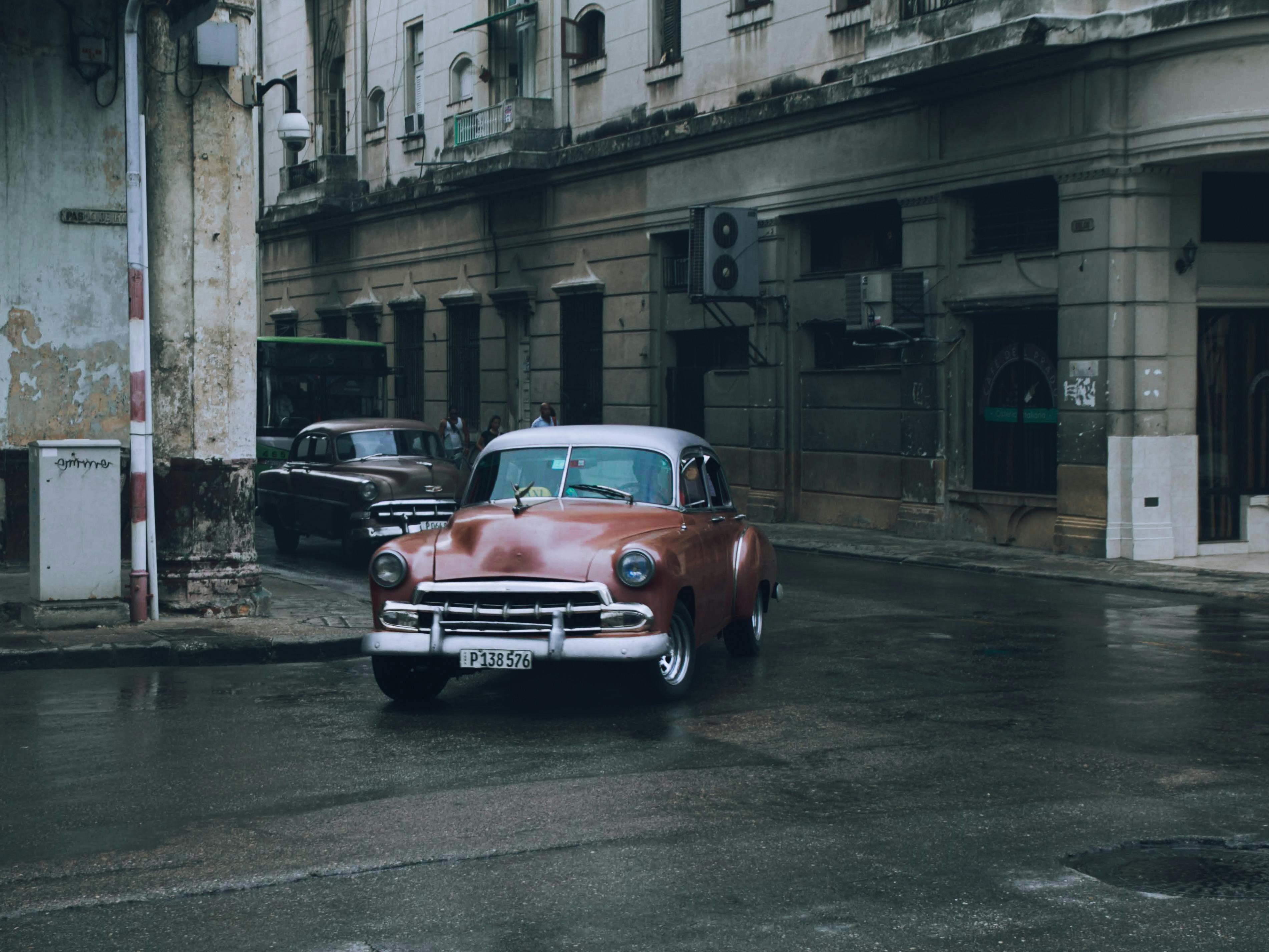 general automotive general motors best suv — Photo by Mehmet Turgut  Kirkgoz on Pexels