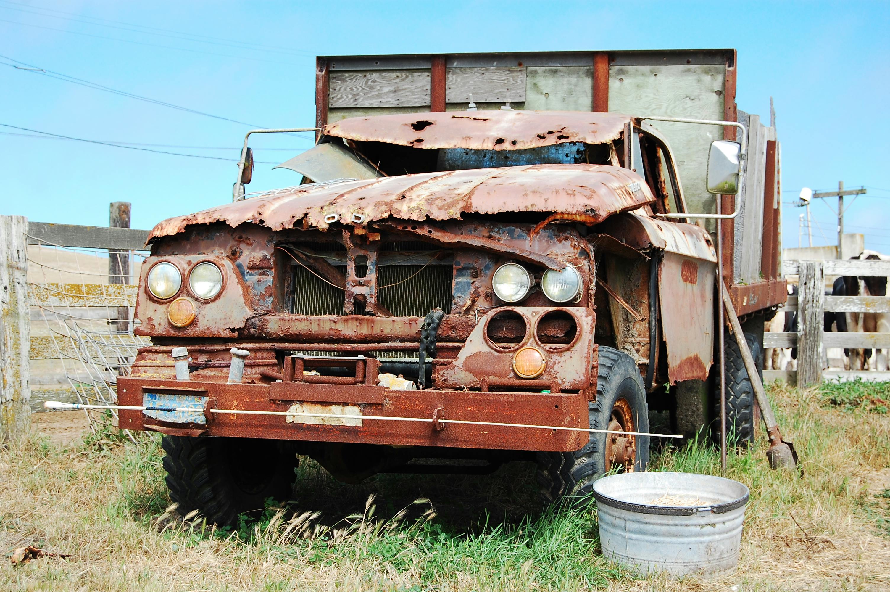 Free stock photo of car, farm, rusty