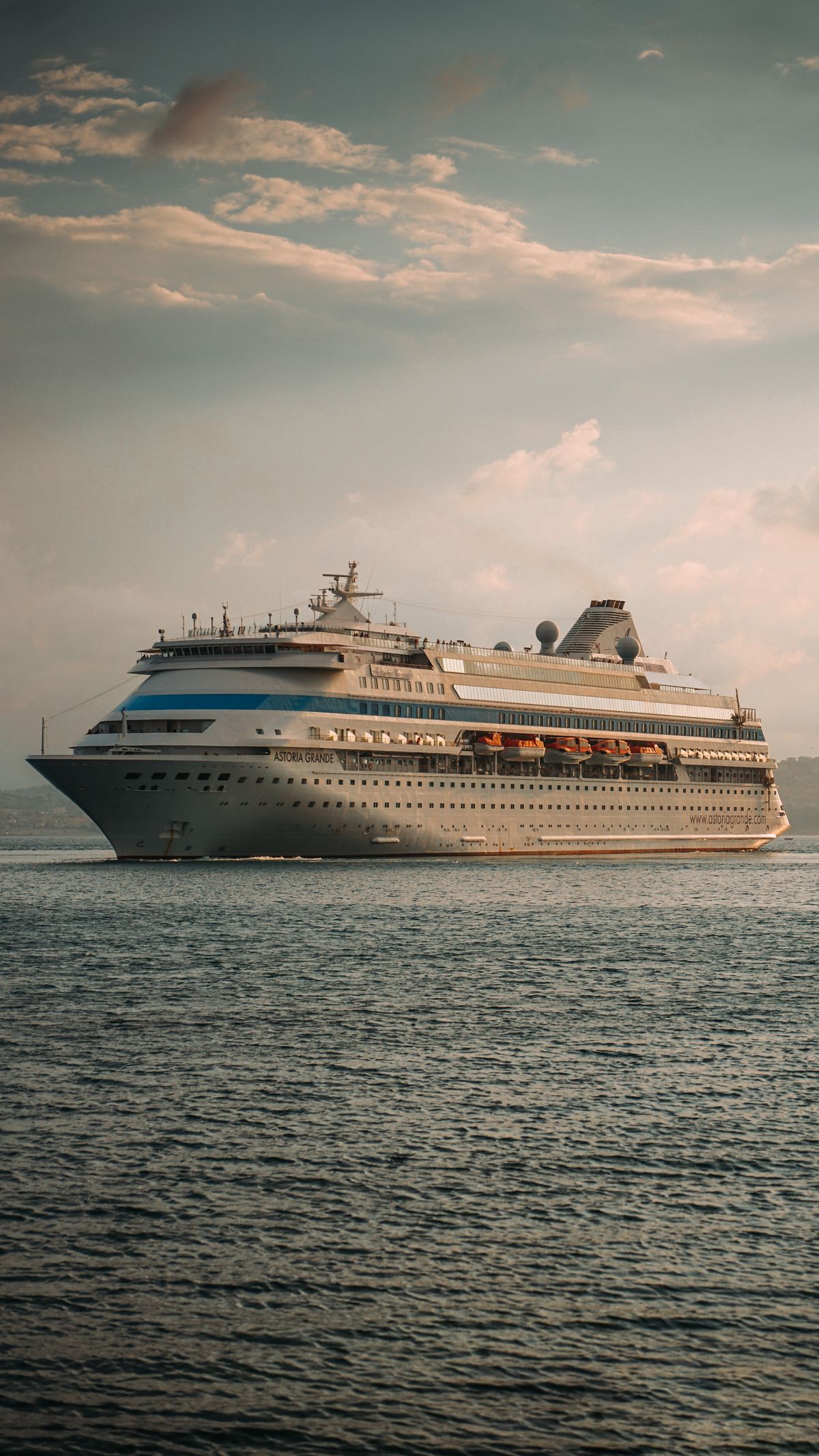 Kochi – Lakshadweep – Mumbai Cruise — photo 1