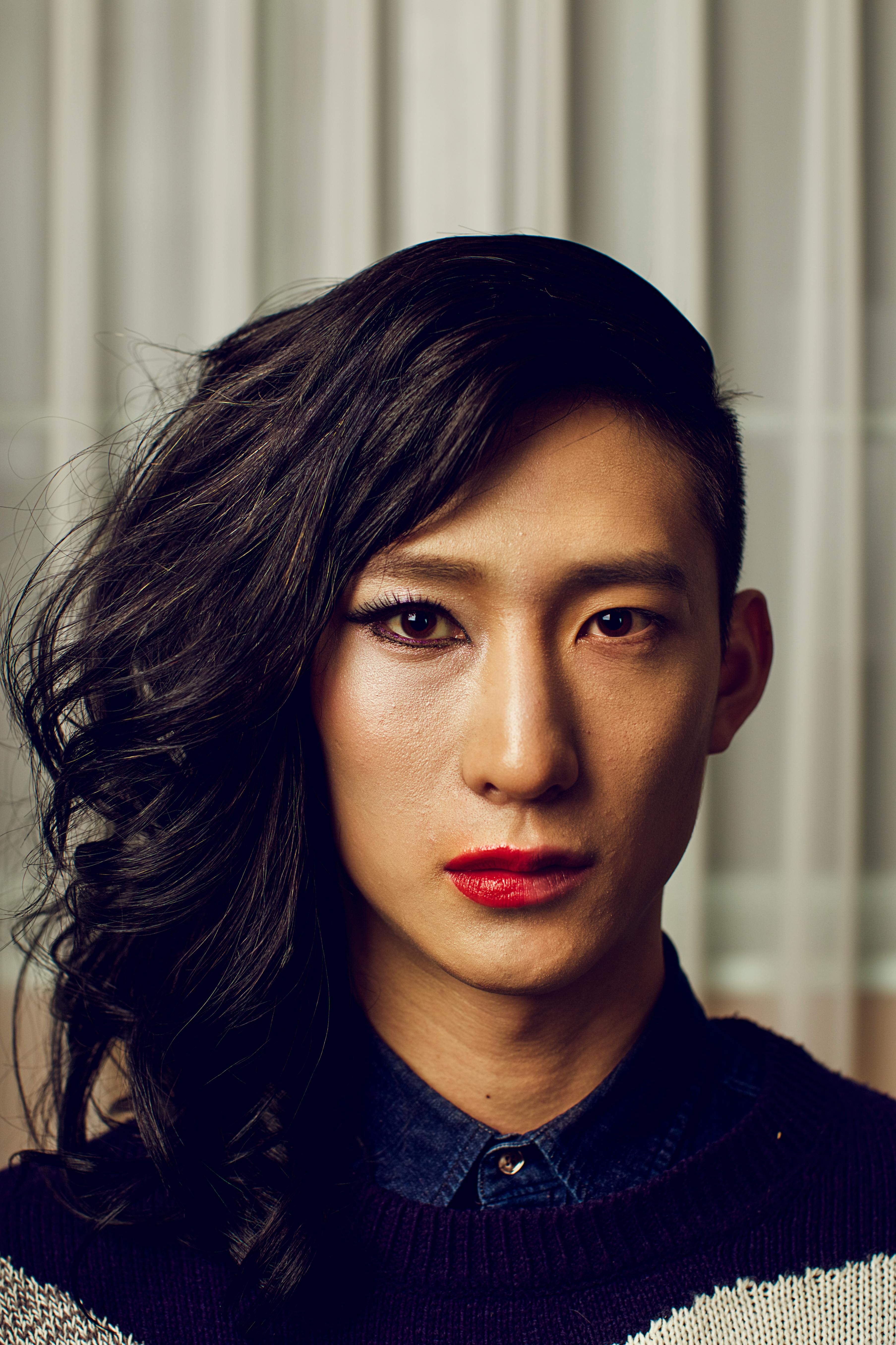 Person With Man and Woman Face \u00b7 Free Stock Photo