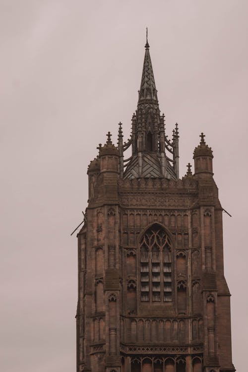 Безкоштовне стокове фото на тему «вертикальні постріл, готичний, собор»