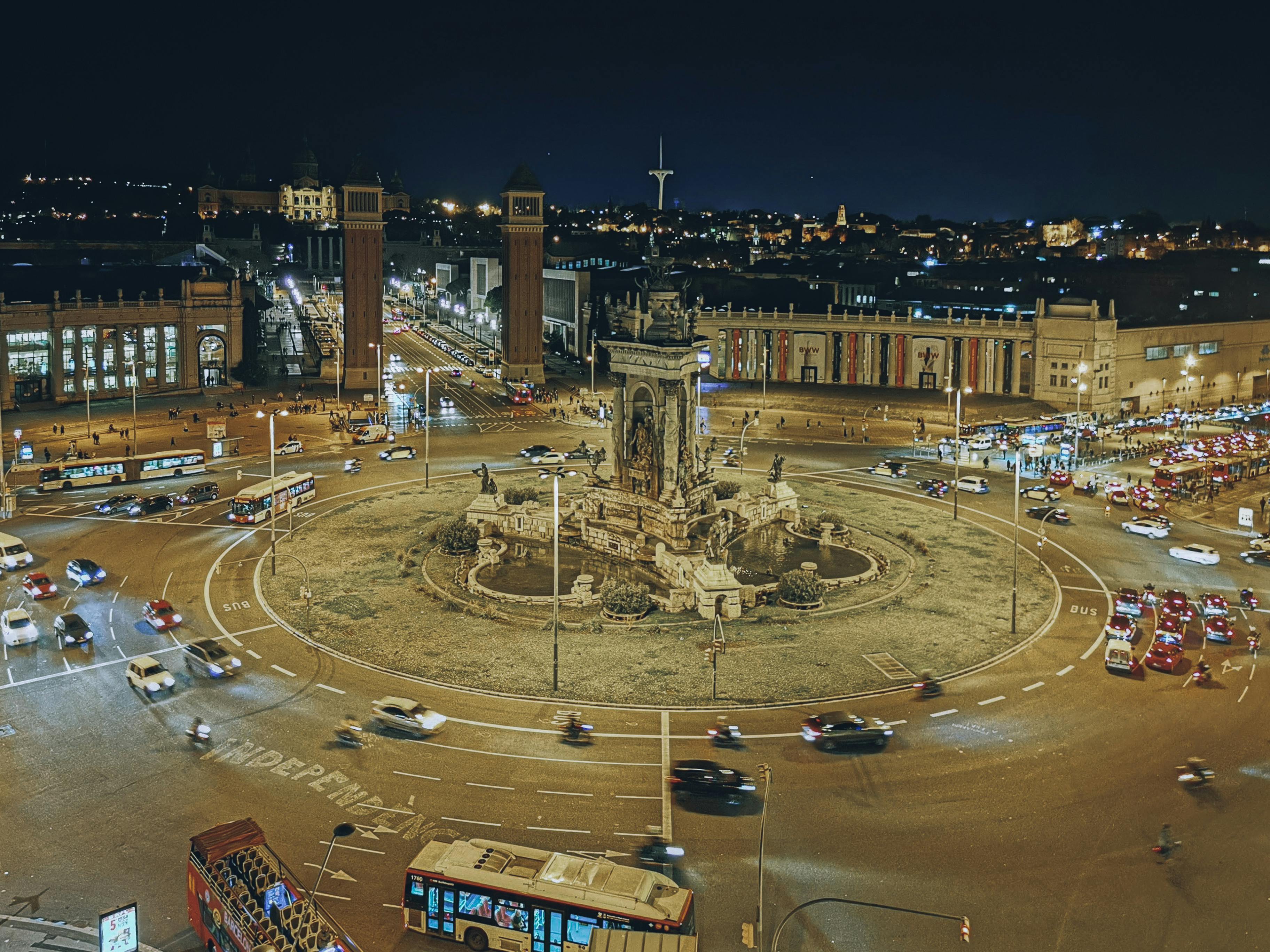 fountains in plaza de espanya