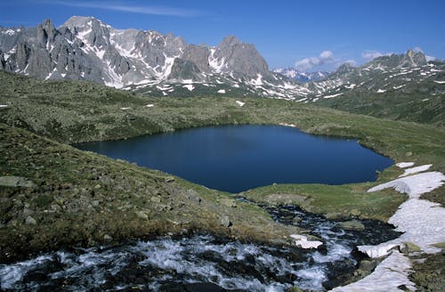 Imagine de stoc gratuită din fotografie cu natură, lac, munte stâncos