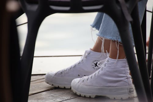 Δωρεάν στοκ φωτογραφιών με converse, ασπρα παπουτσια, γκρο πλαν