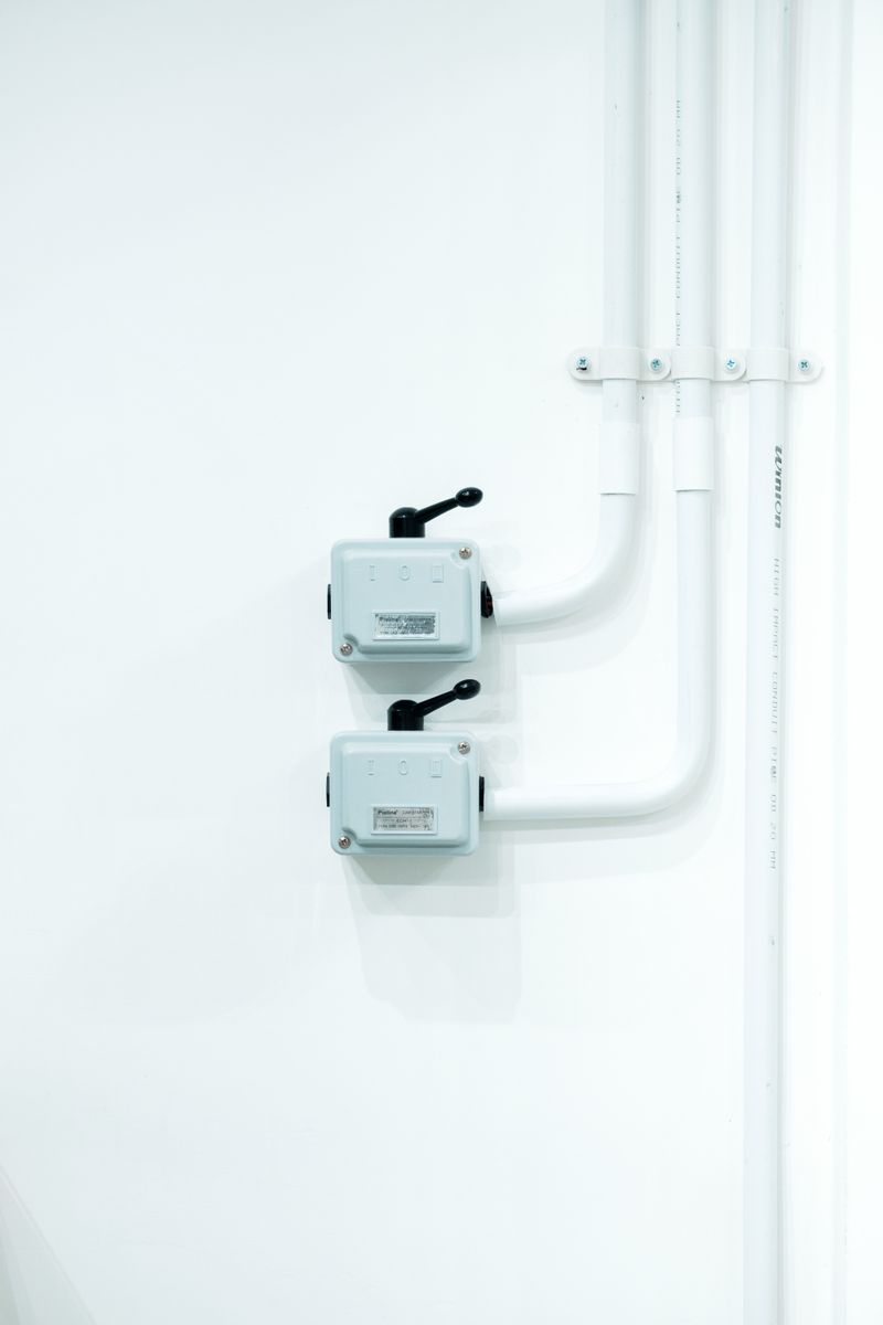 How to Bend EMT Conduit: 90-Degree, Offsets, and Saddles