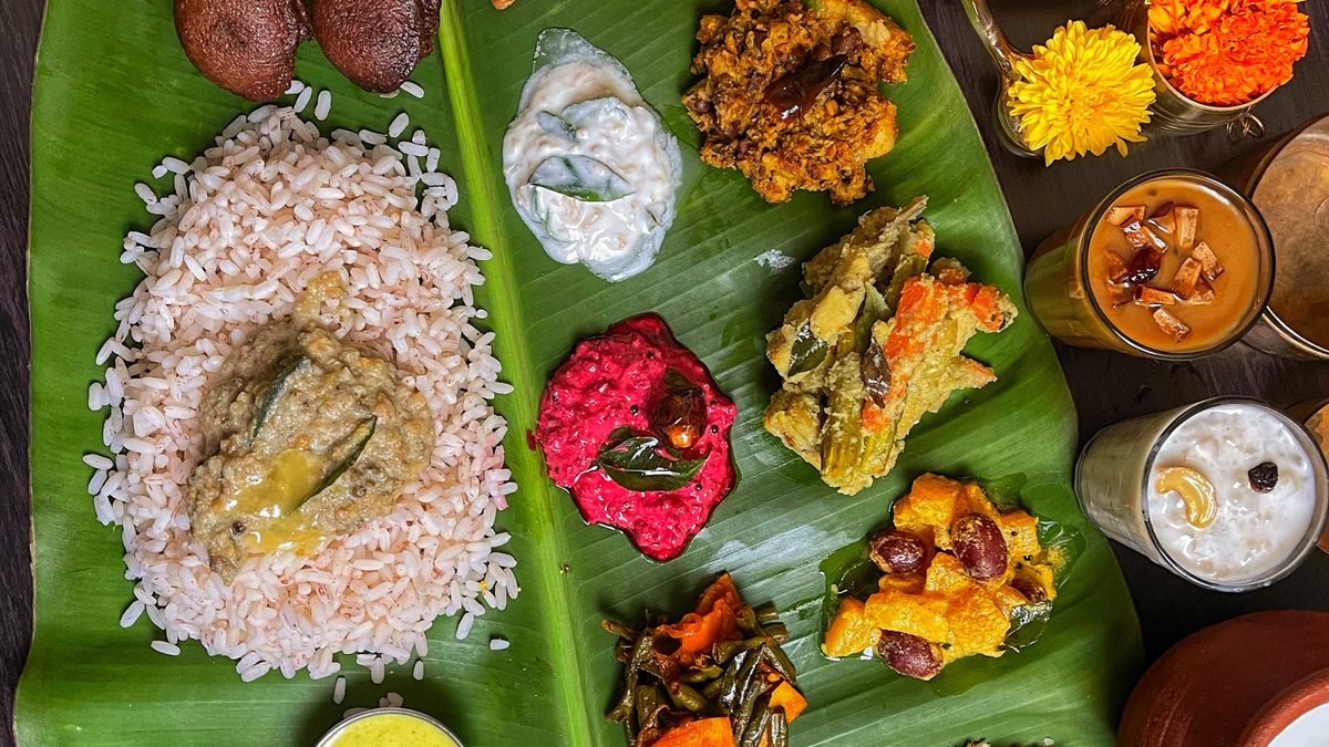 Elaborate South Indian meal arranged on a banana leaf (Convocation Catering in Vellore)