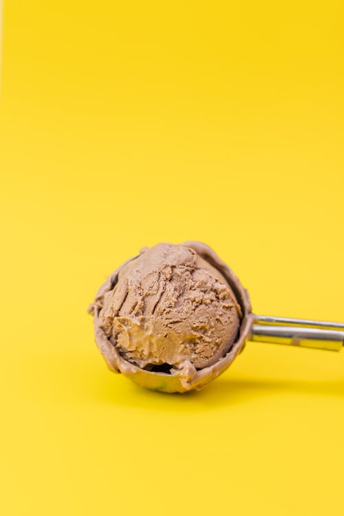510+ Gold Ice Cream Scoop Stock Photos, Pictures & Royalty-Free Images -  iStock