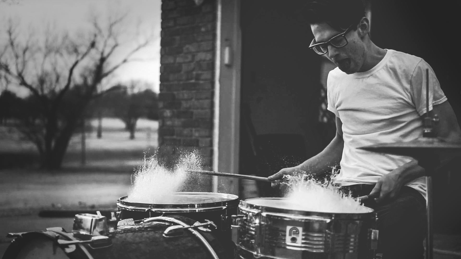 40 Gambar Drums Wallpaper Hd Black and White terbaru 2020