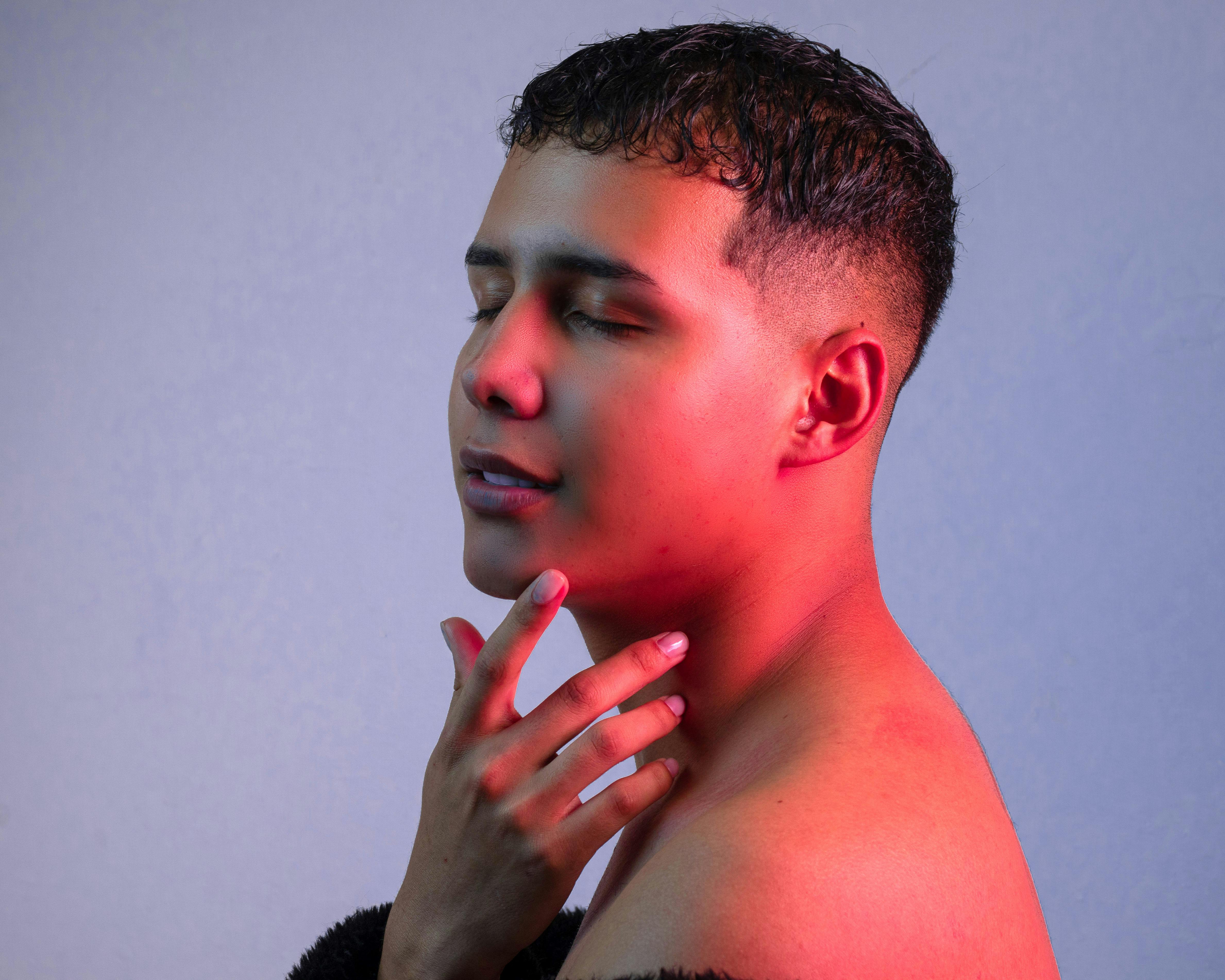 Osiris Zelaya: Connecting Language Learning to Culture and Community — Photo by Elseapics on Pexels