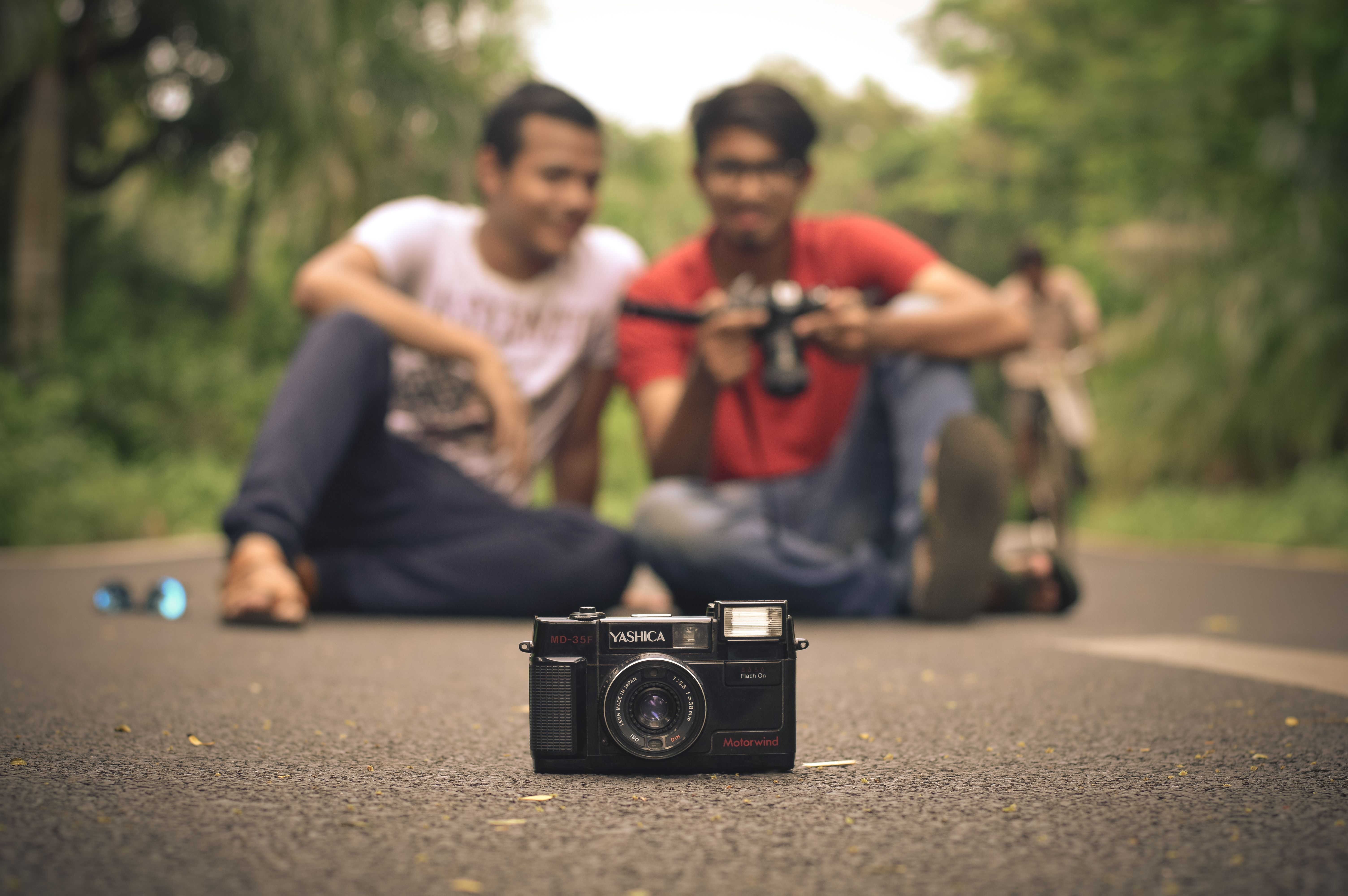 Camera Shy? 5 Ways to Feel Confident in Your Brand Photos