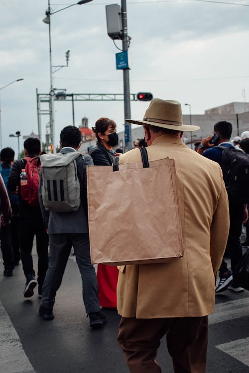 Fotos de stock gratuitas de bolso, calle de la ciudad, calles de la ciudad