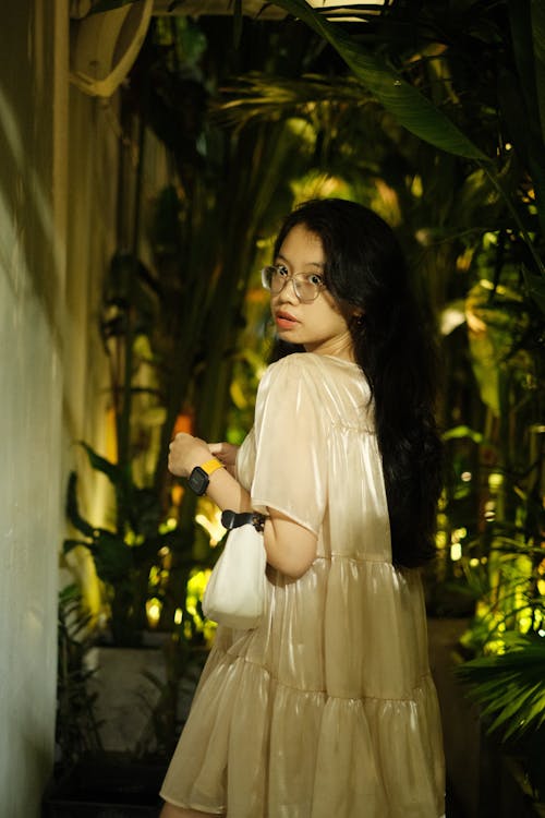 Foto profissional grátis de escuro, garota, garota asiática