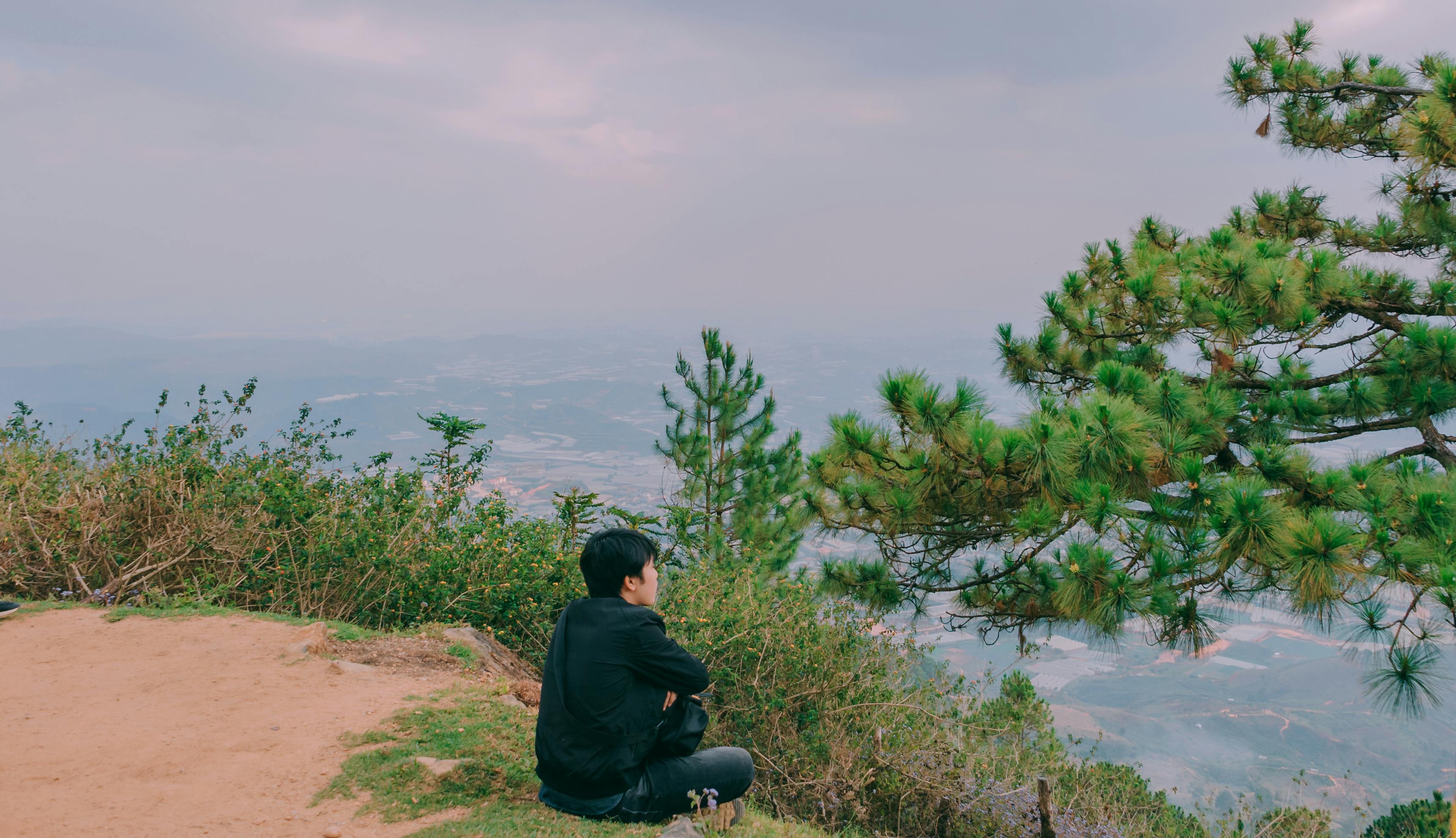 Person Sitting on Stone Near Body of Water · Free Stock Photo - 3440 x 1980 jpeg 1204kB