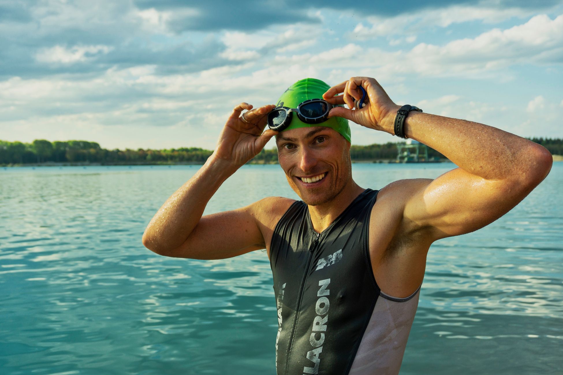Lustrumuitgave trio-triatlon in schoongemaakte haven van Zevenbergen