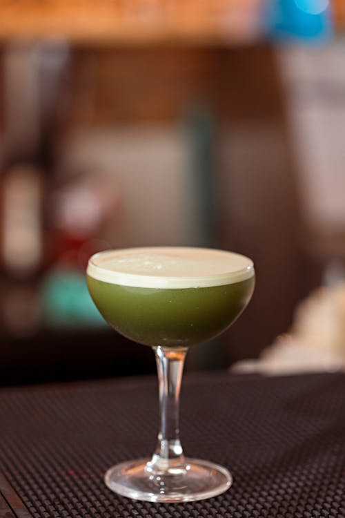 Free Green Cocktail Drink on Gray Surface Stock Photo