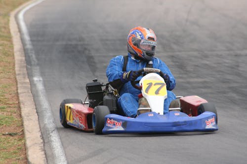 Kostenloses Stock Foto zu fahren, fahrer, go-kart